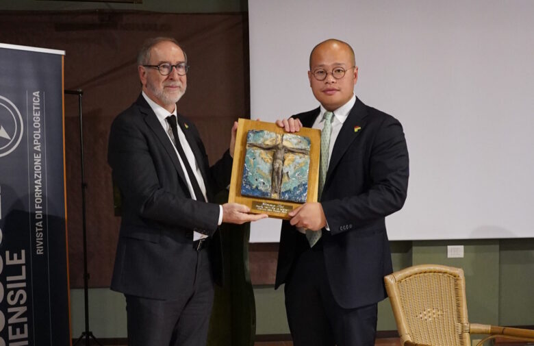Jimmy Lai Premio Fatti per la Verità La Nuova Bussola Quotidiana libertà di stampa Hong Kong Jimmy Lai Premio Fatti per la Verità La Nuova Bussola Quotidiana libertà di stampa Hong Kong