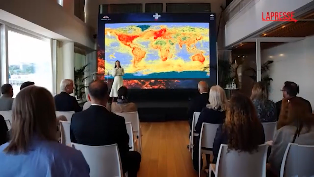 Allo Yacht Club de Monaco scienziati ed esploratori per A Day of Exploration Allo Yacht Club de Monaco scienziati ed esploratori per A Day of Exploration